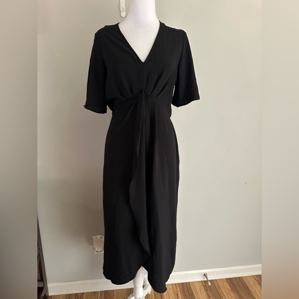 NWT GILLI Cinched Waist V-Neck Midi Dress Black Party Cocktail Size Small